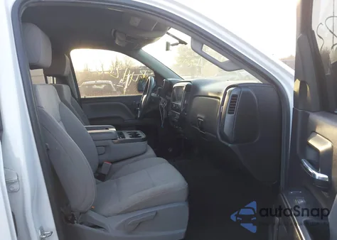 2017 Chevrolet Silverado 1500 Custom z USA, uszkodzony, nr VIN 1GCVKPEC1HZ376399